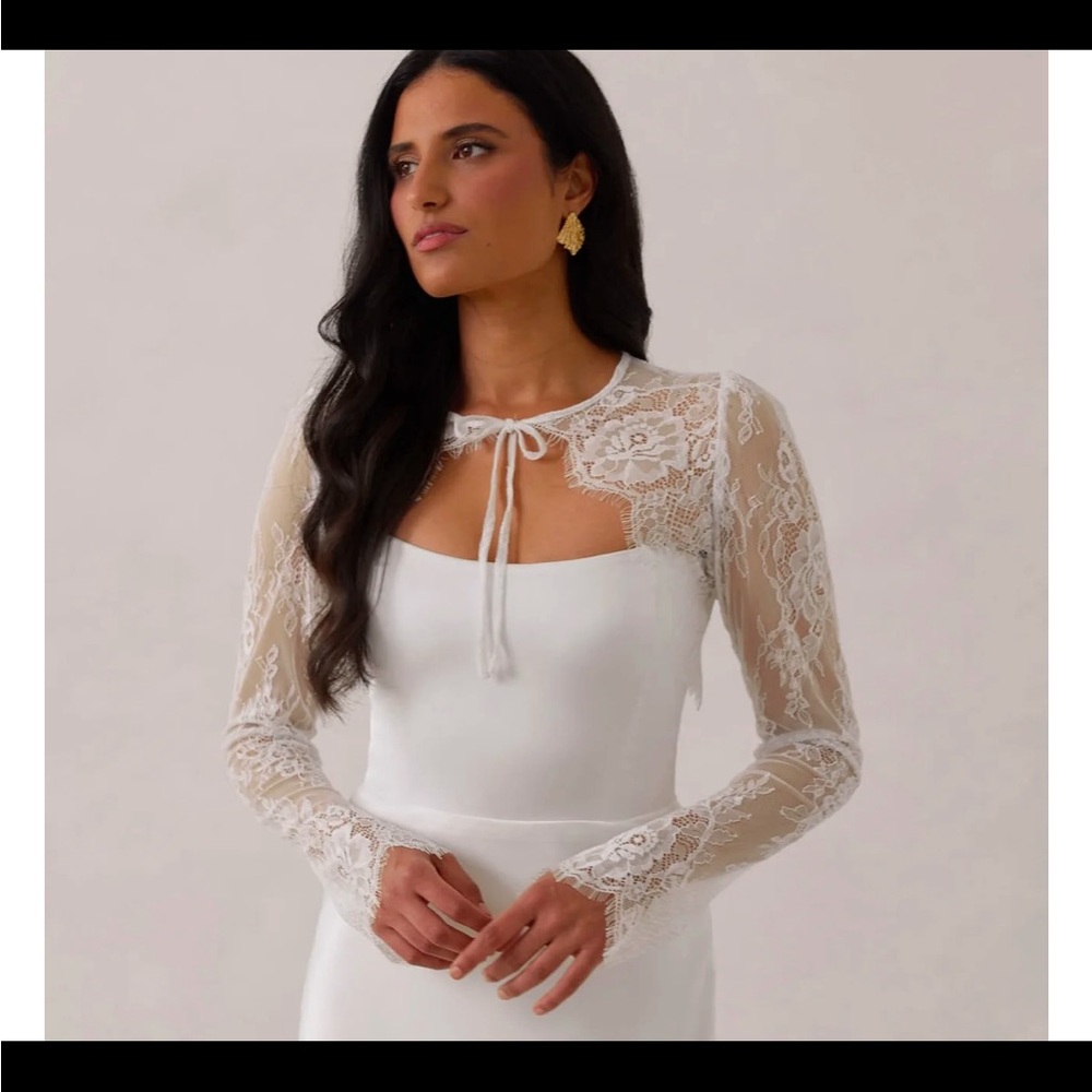 White Lace Sheer Sleeve Top